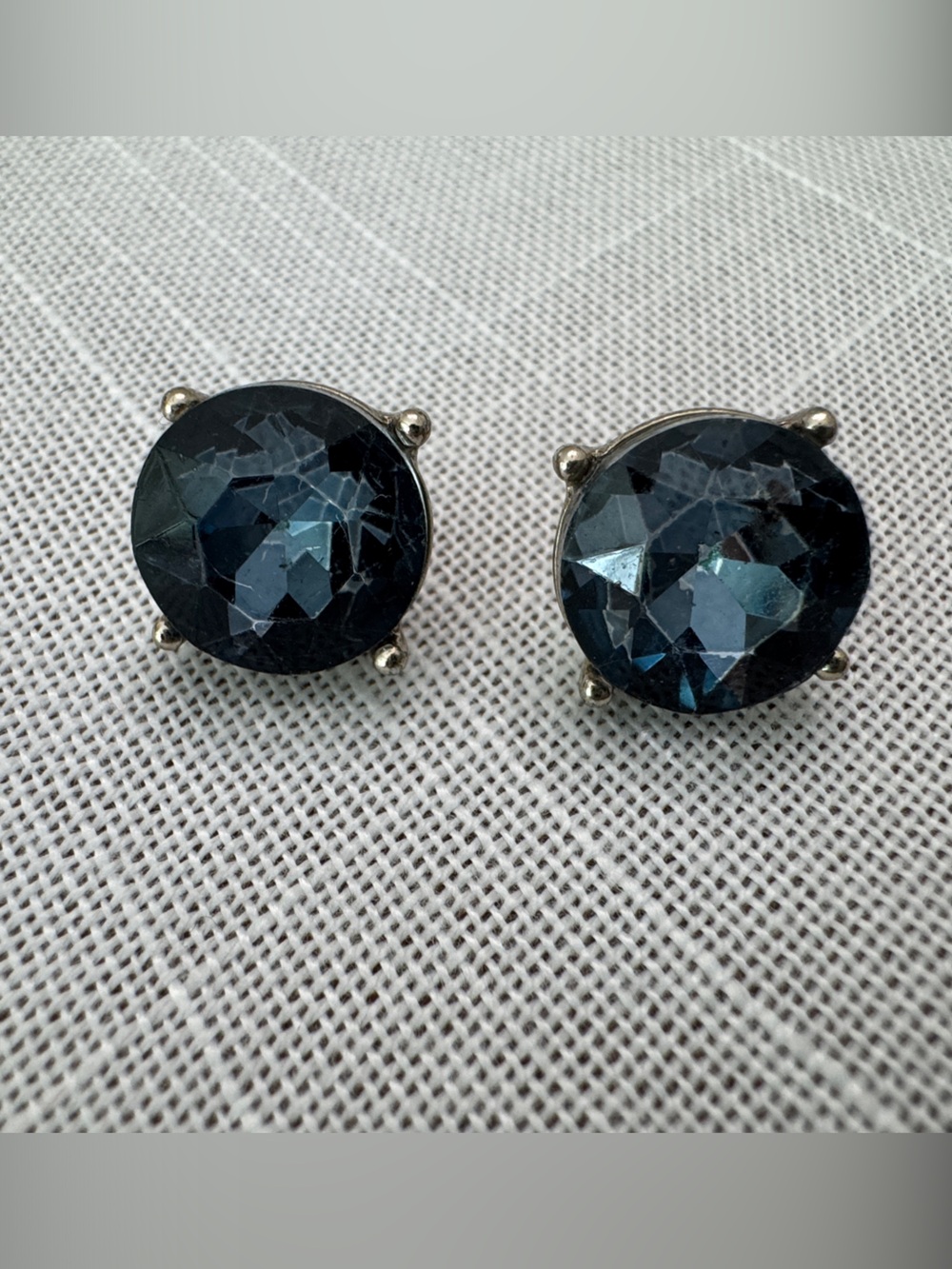 Dark Blue Crystal Round Stud Earrings - Unbranded
